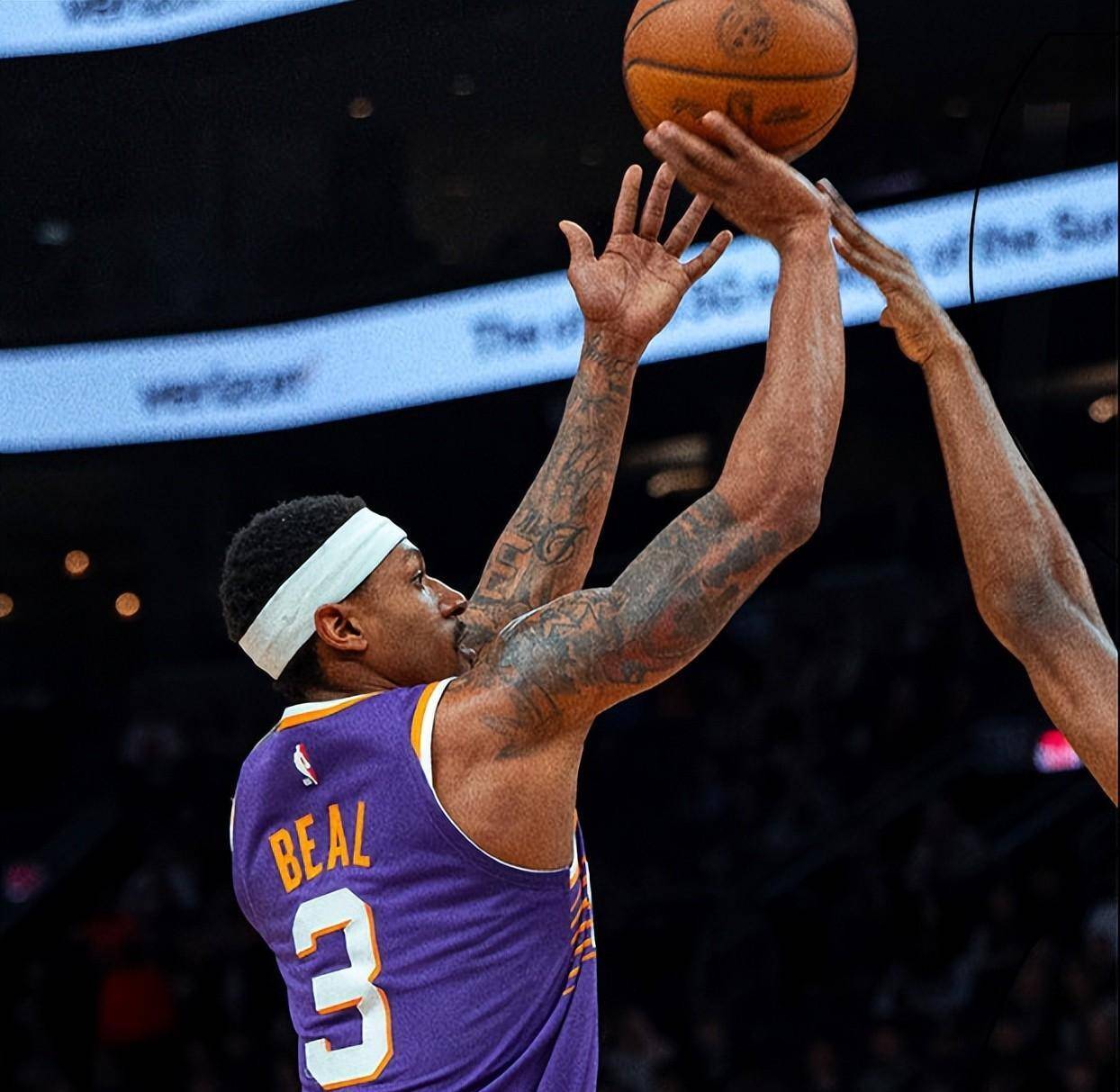 杜兰特回归赛场，爆冷首场状态亮眼，皇家马德里观众沸腾！